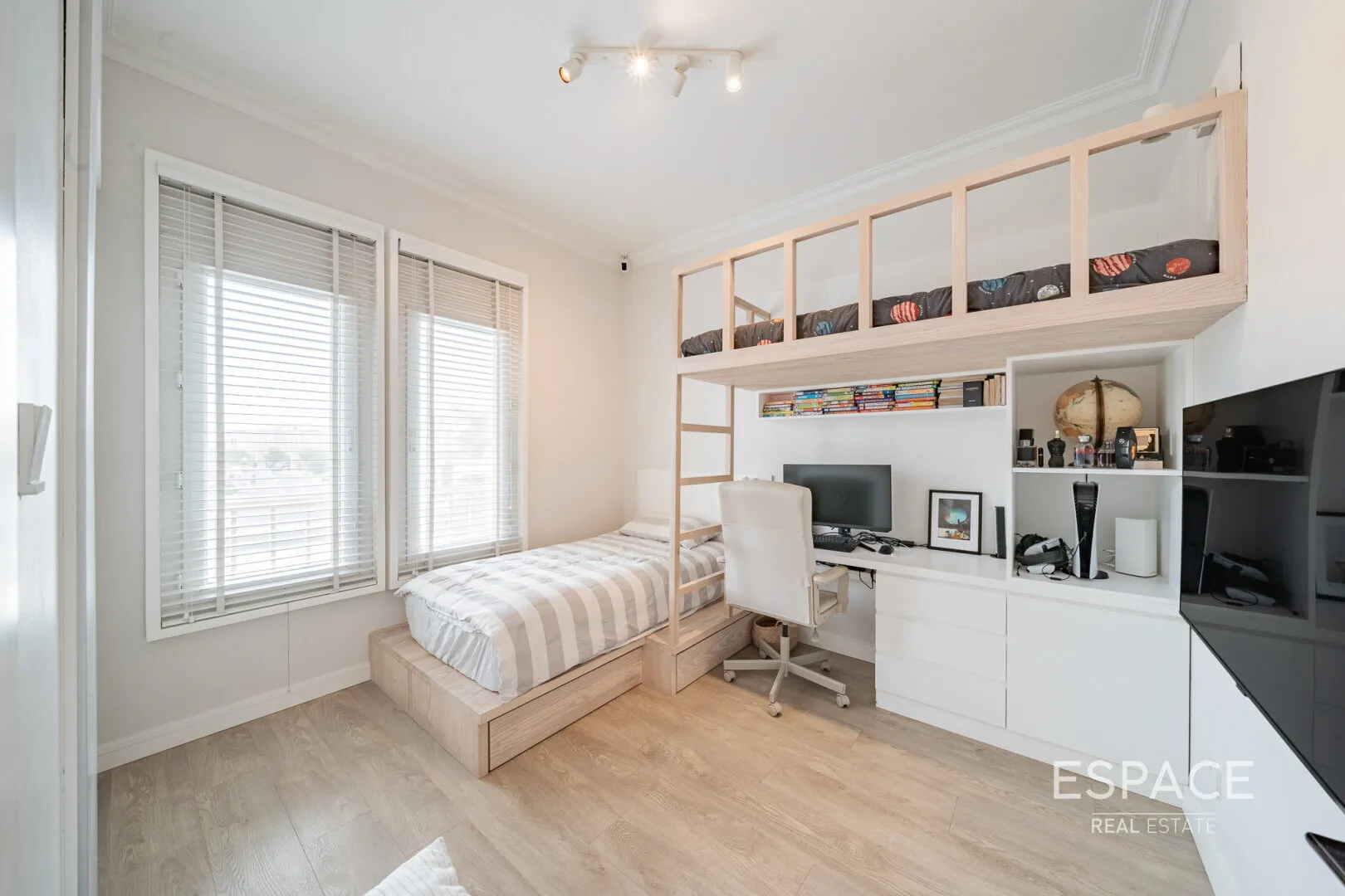 PropertiesGalleryCamera