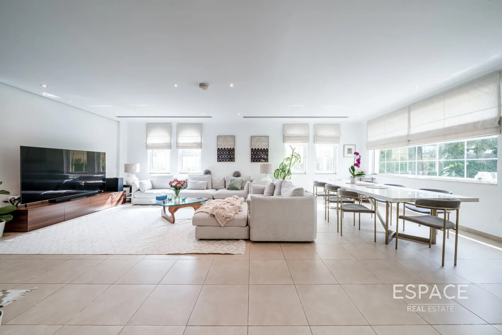 single static gallery