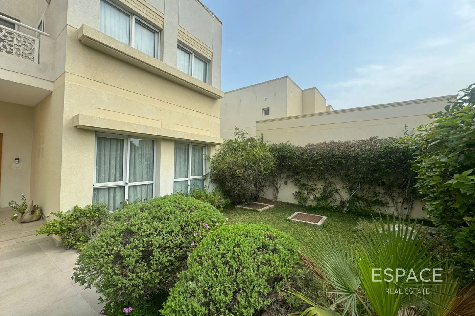 PropertiesGalleryCamera