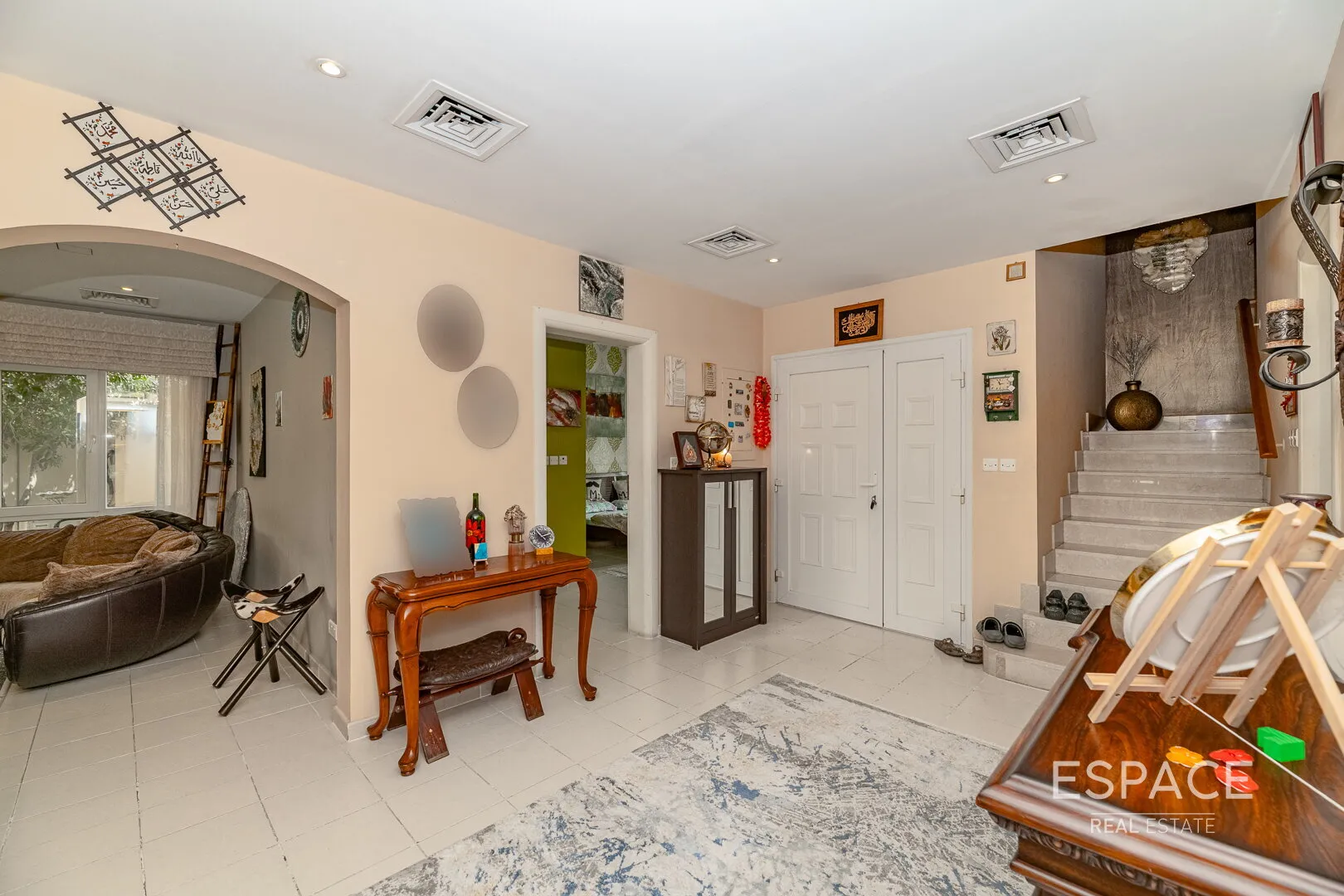 PropertiesGalleryCamera
