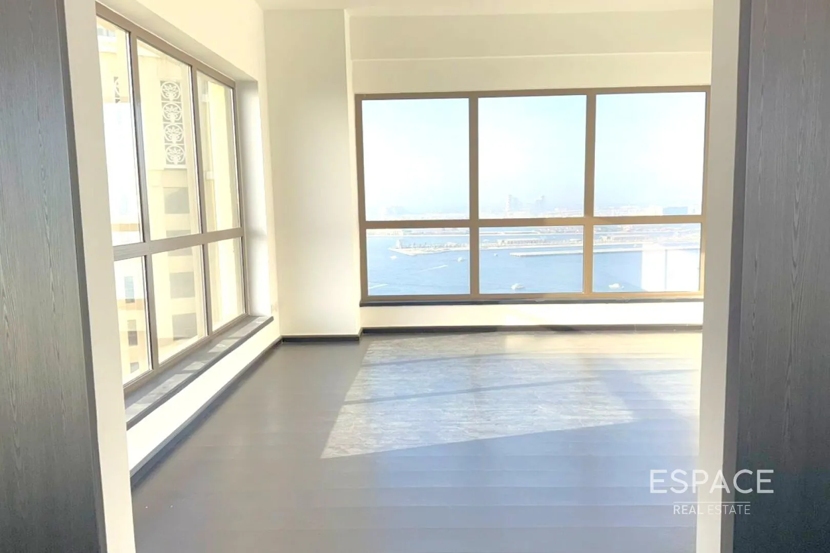 single static gallery