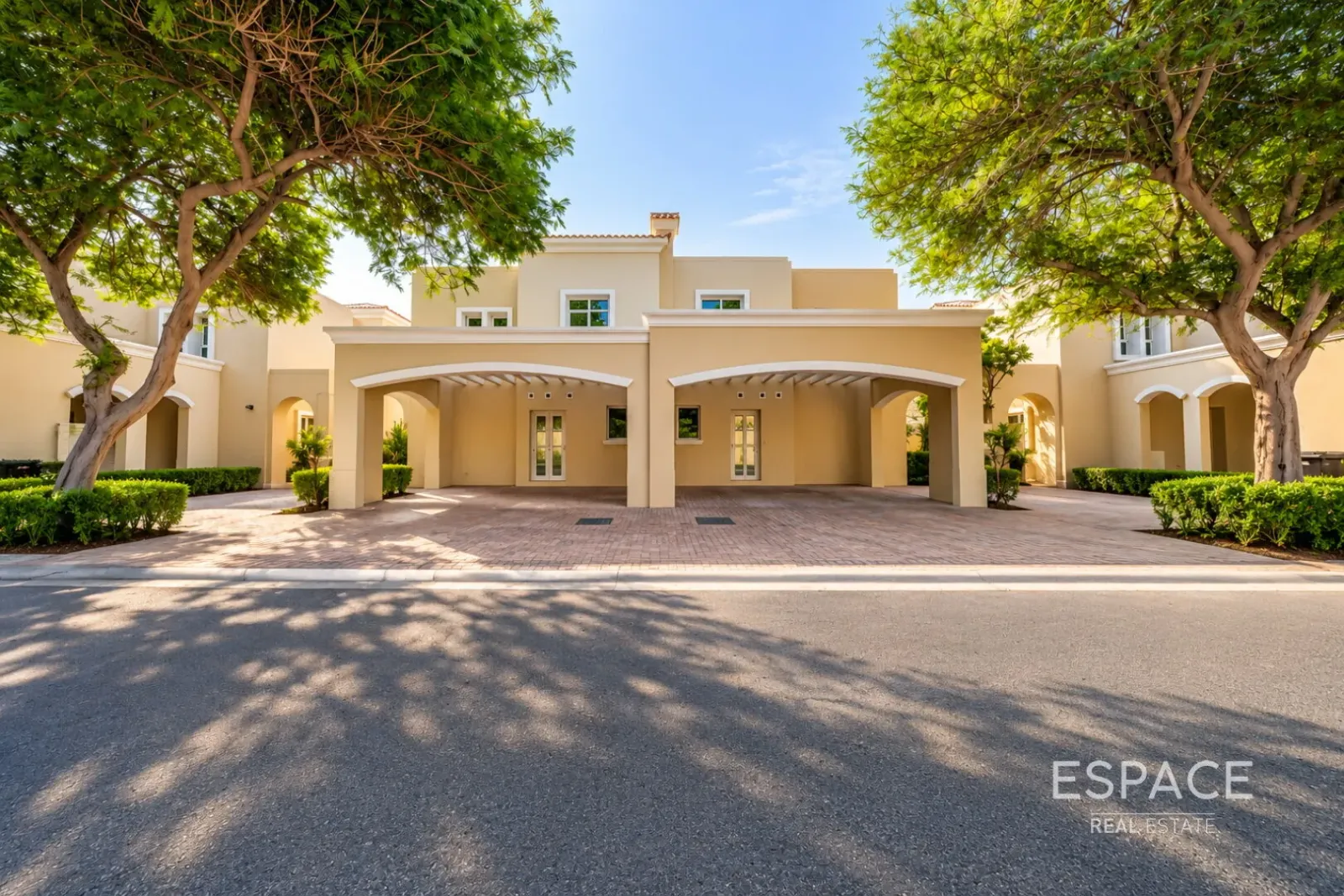 PropertiesGalleryCamera