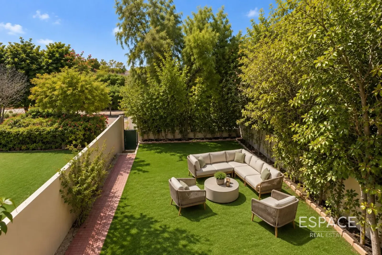 PropertiesGalleryCamera