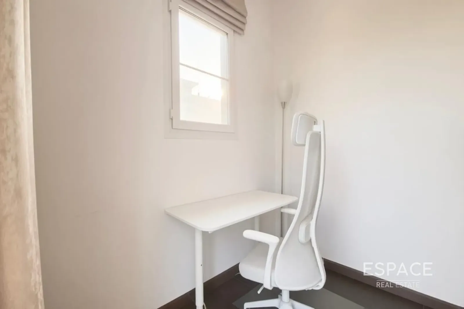 PropertiesGalleryCamera