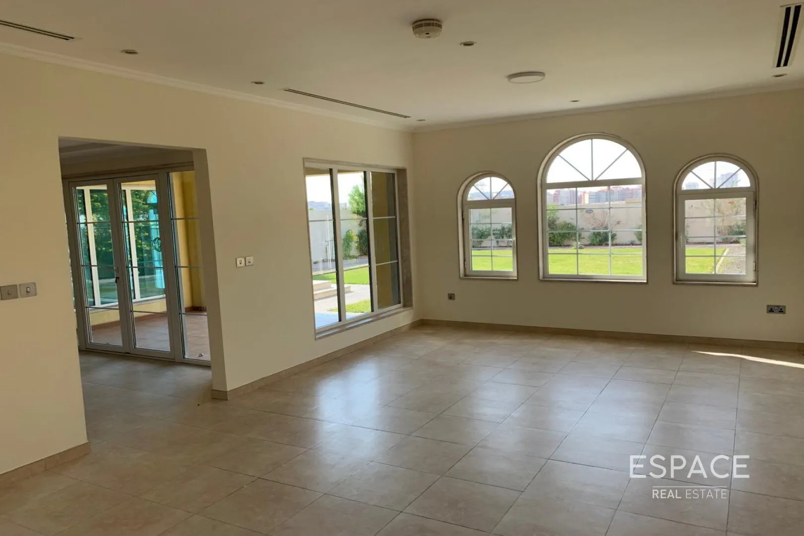 single static gallery