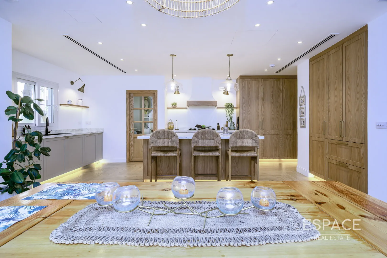 single static gallery