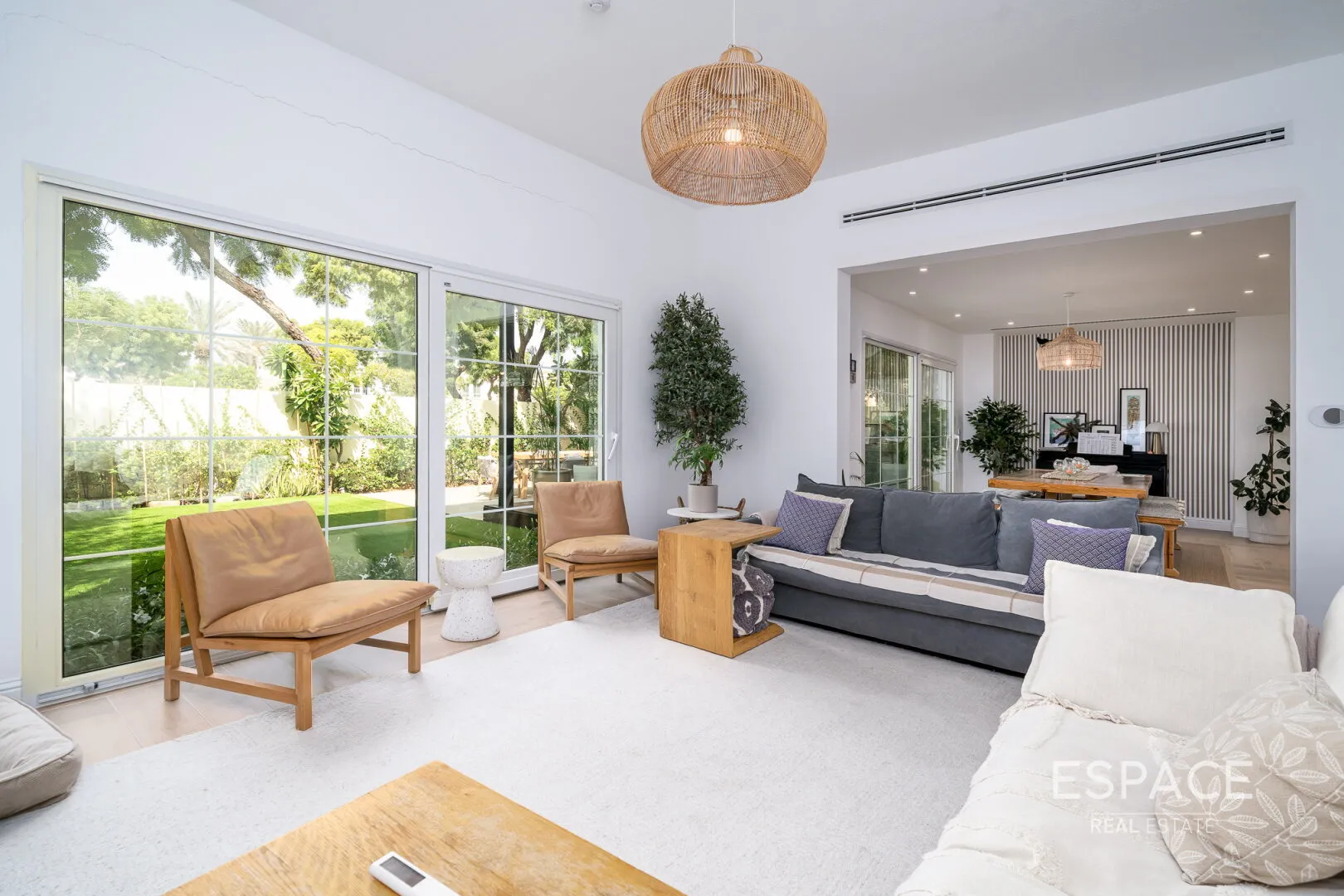 single static gallery