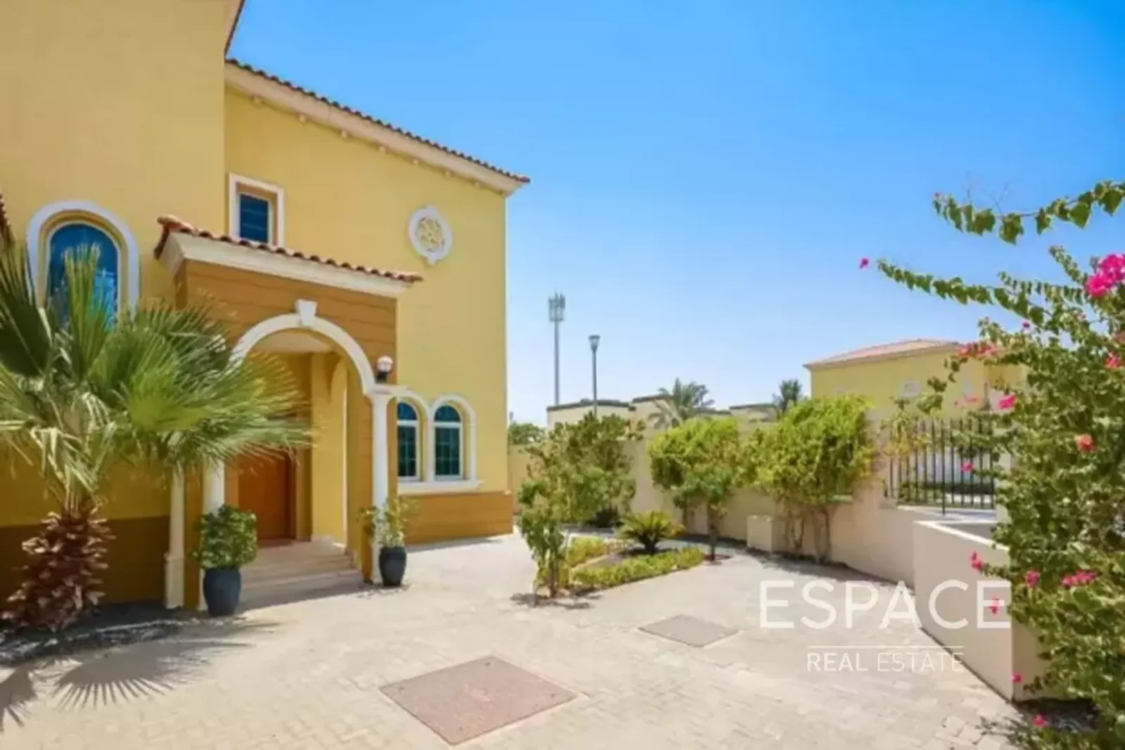 PropertiesGalleryCamera