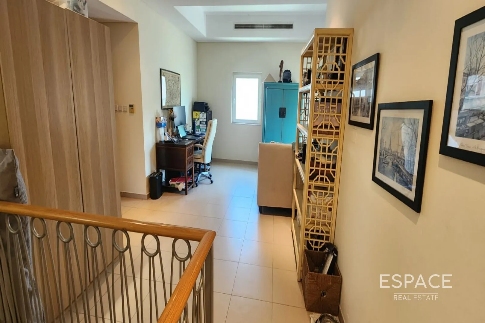PropertiesGalleryCamera
