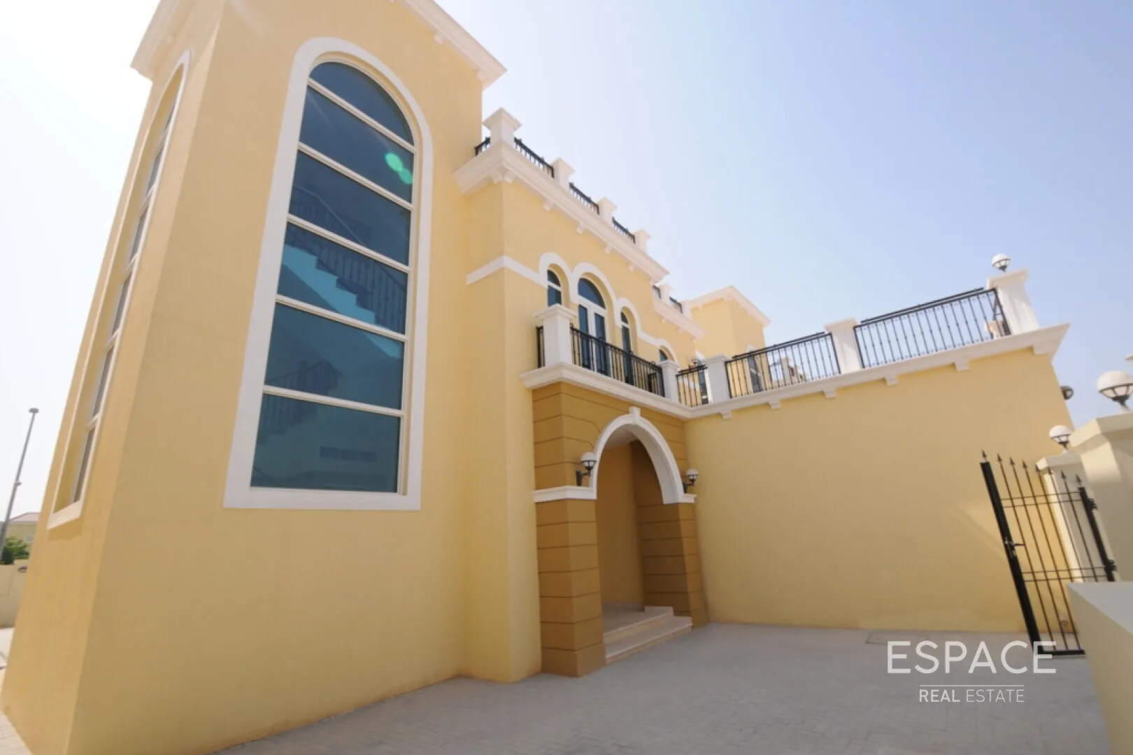 PropertiesGalleryCamera