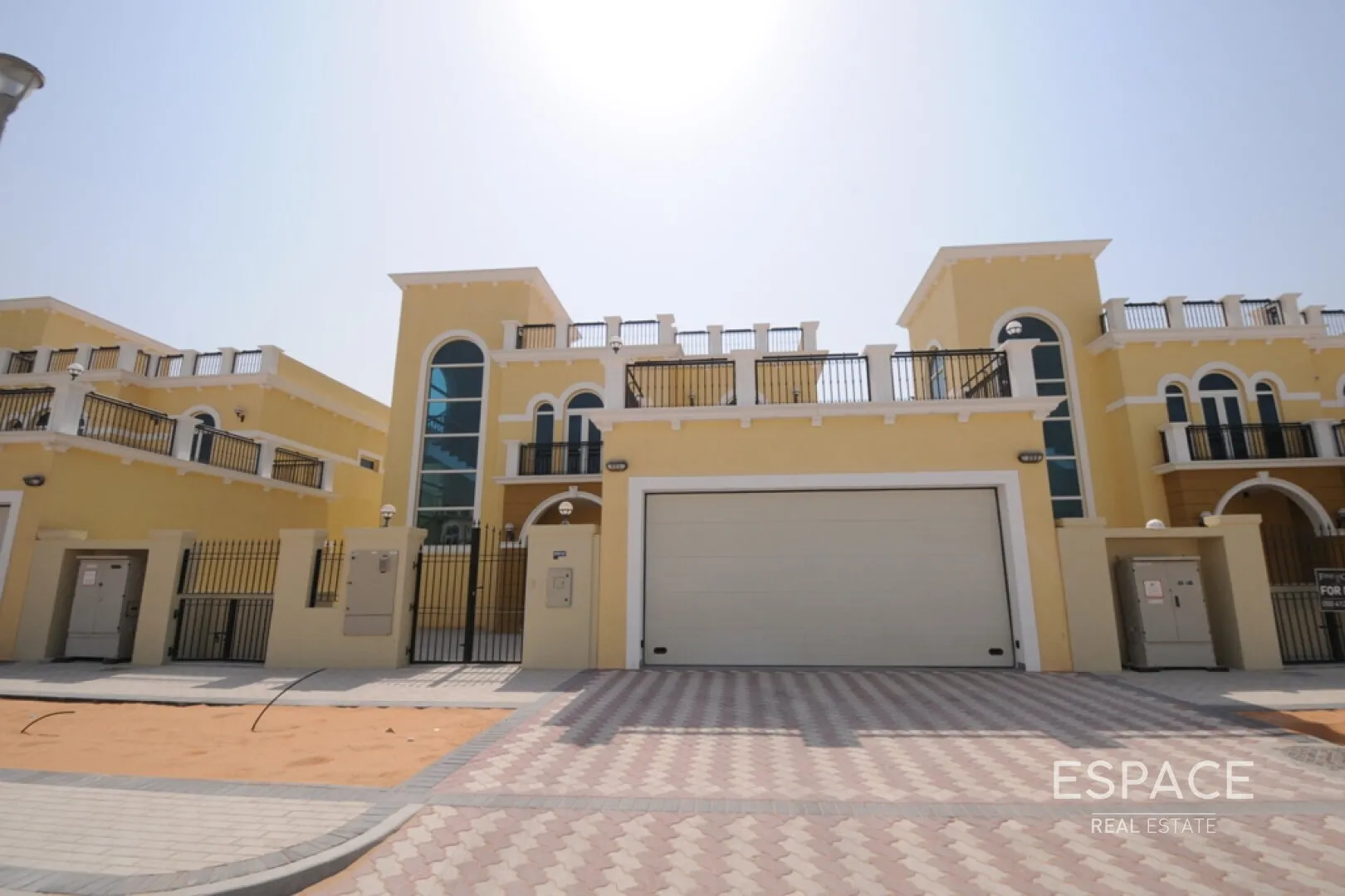 PropertiesGalleryCamera