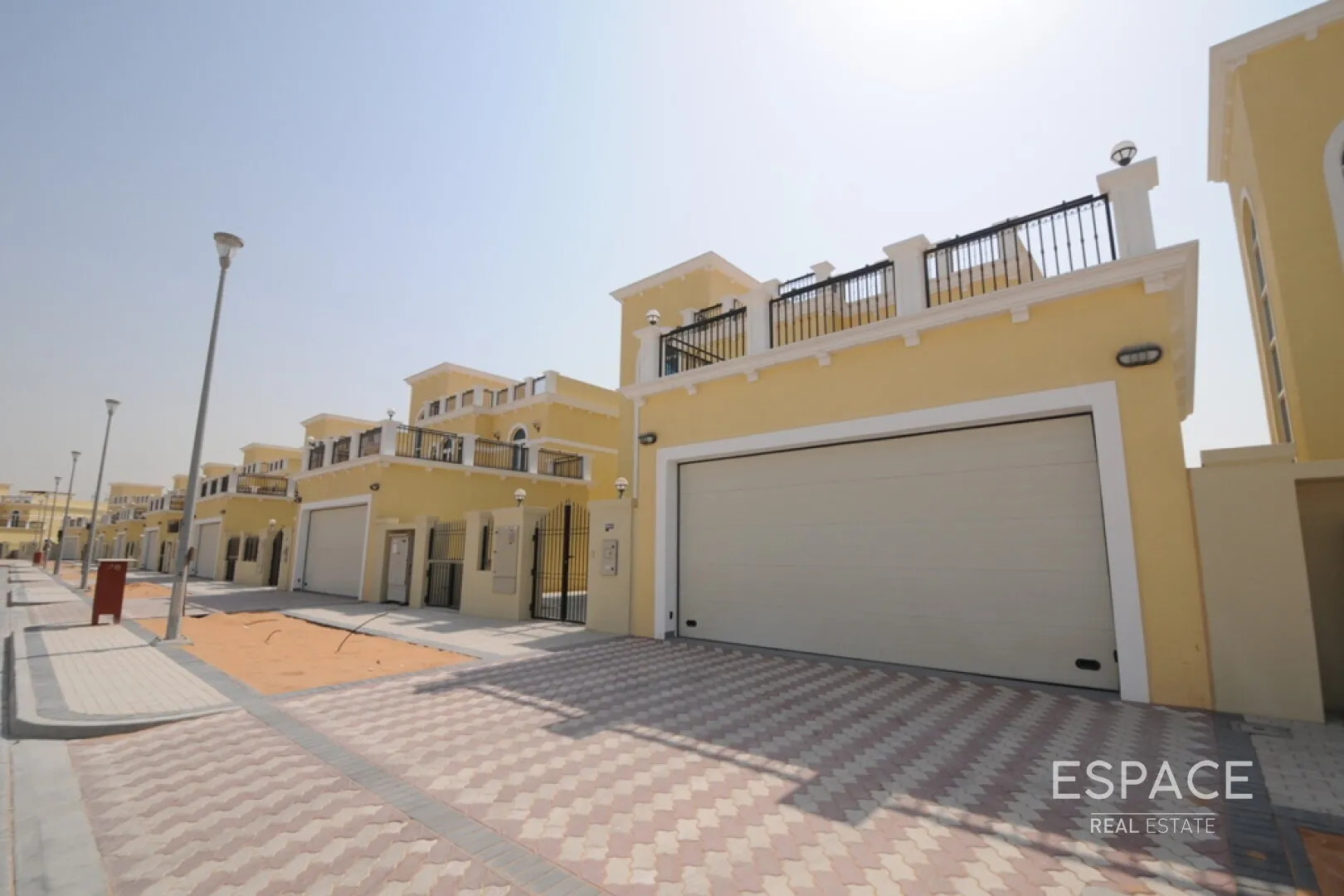 PropertiesGalleryCamera