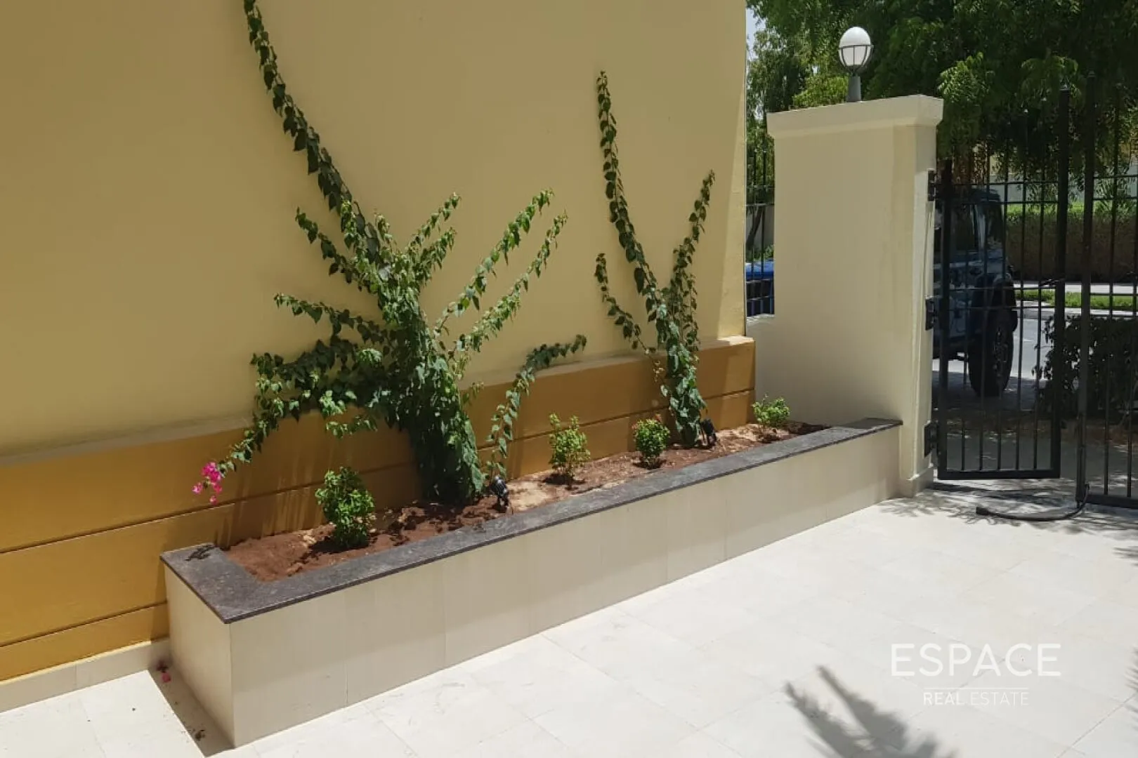 PropertiesGalleryCamera