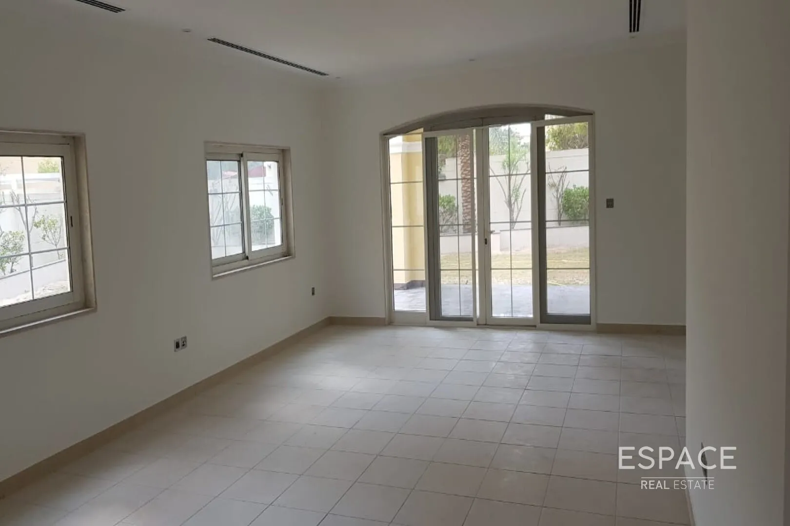 single static gallery