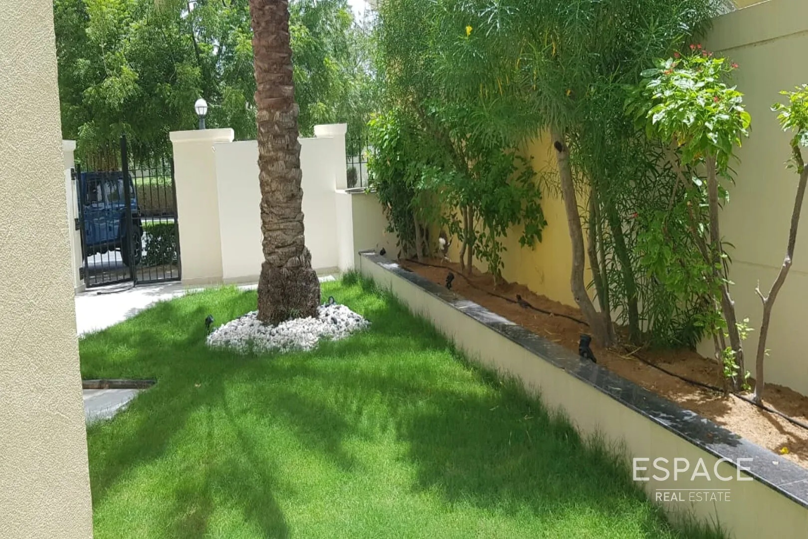 PropertiesGalleryCamera