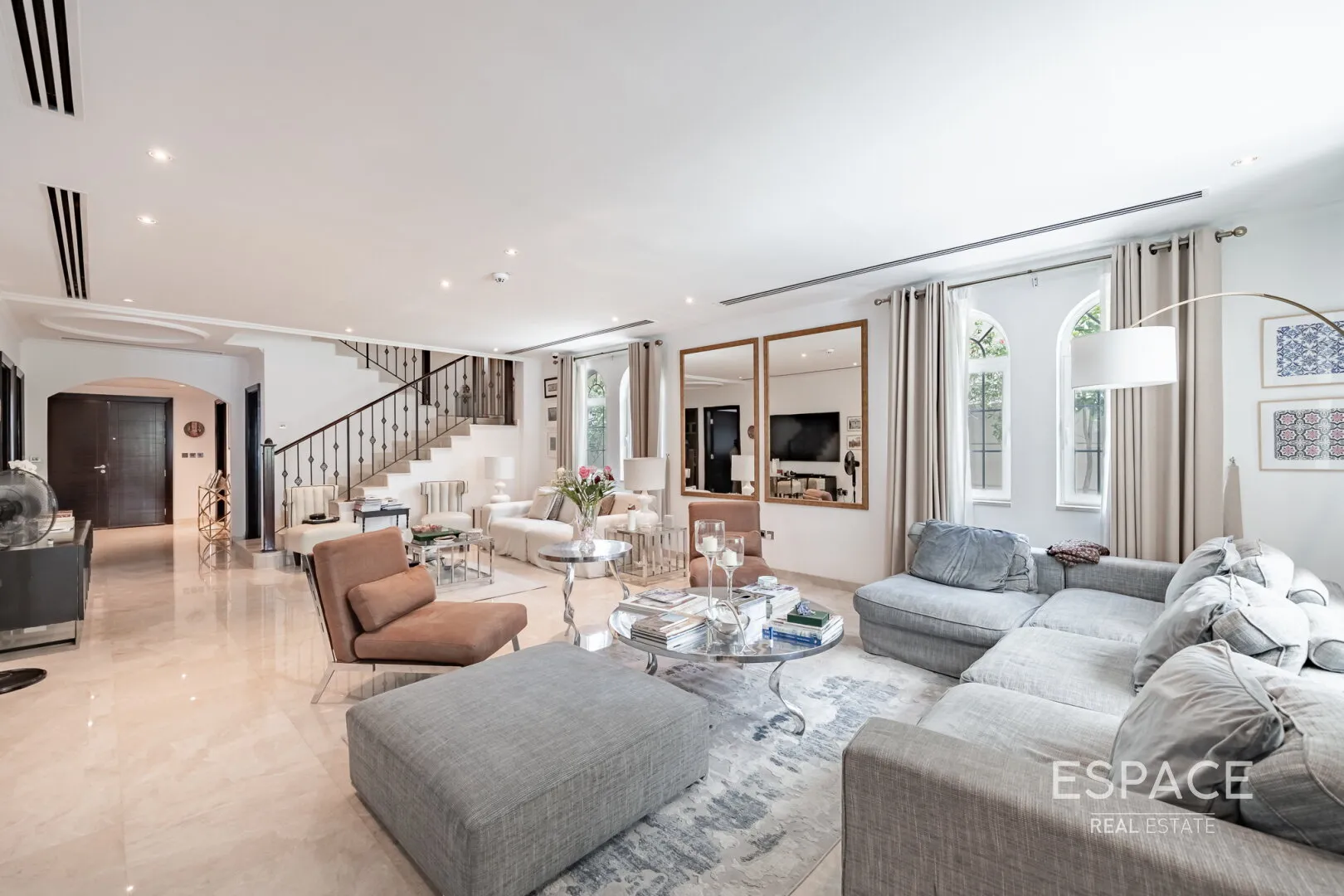 single static gallery