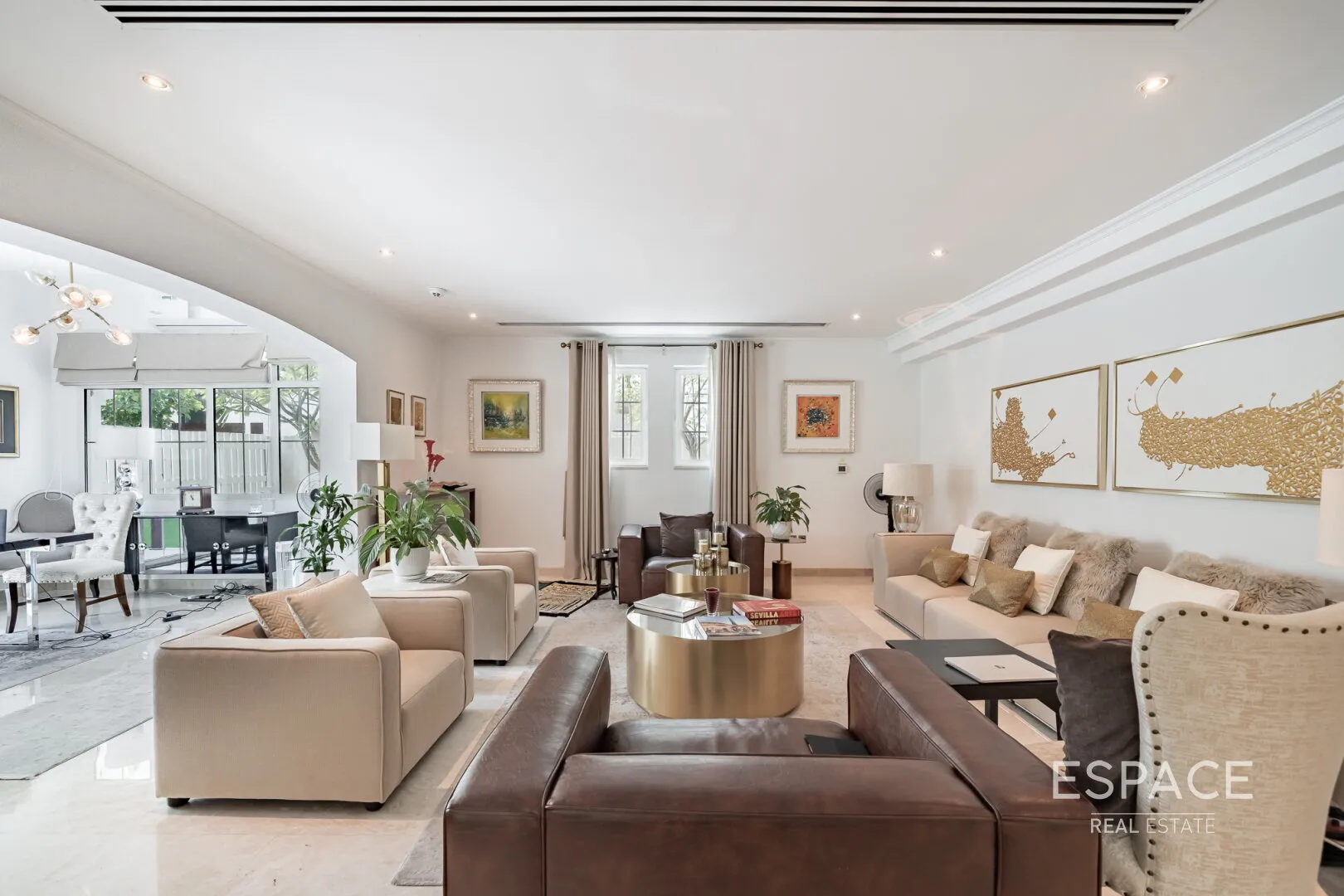 single static gallery