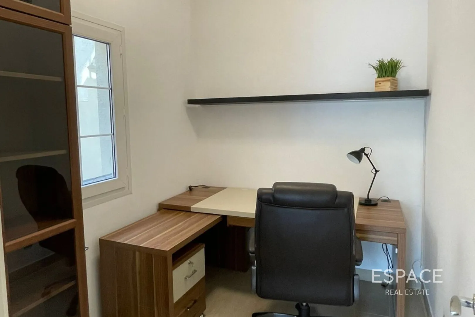 single static gallery