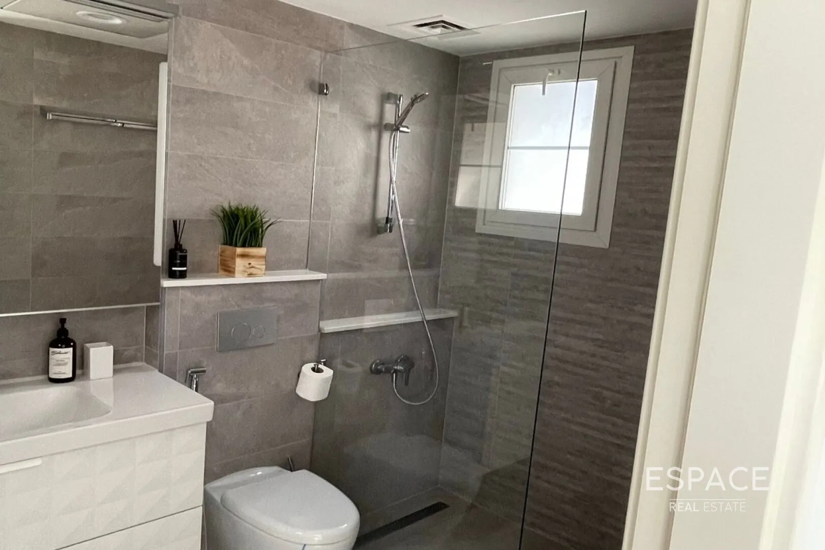 single static gallery