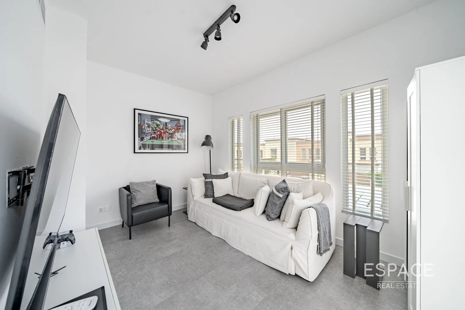 PropertiesGalleryCamera