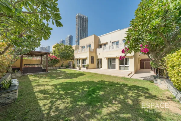 Meadows 2, Meadows, Dubai - Espace