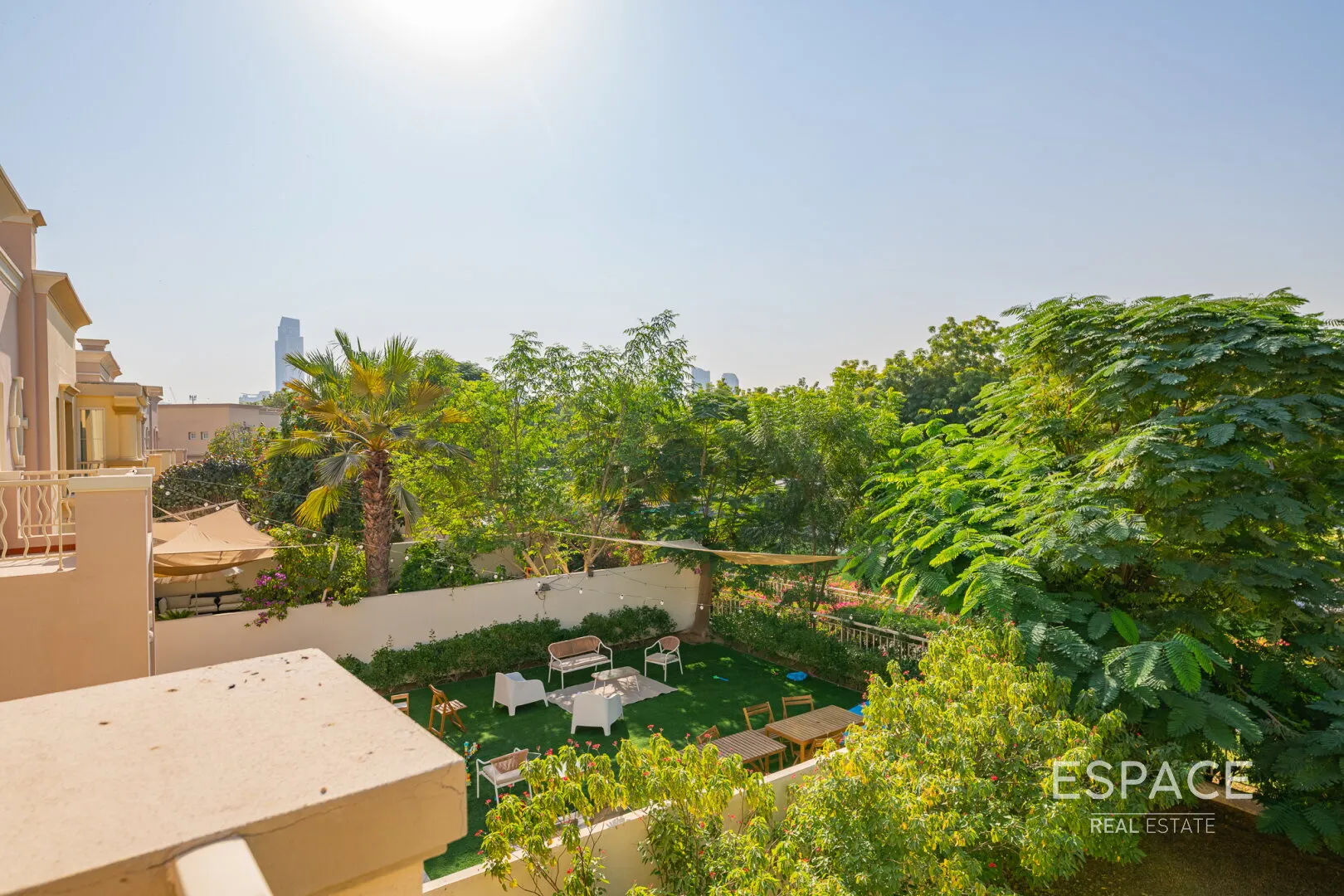 PropertiesGalleryCamera