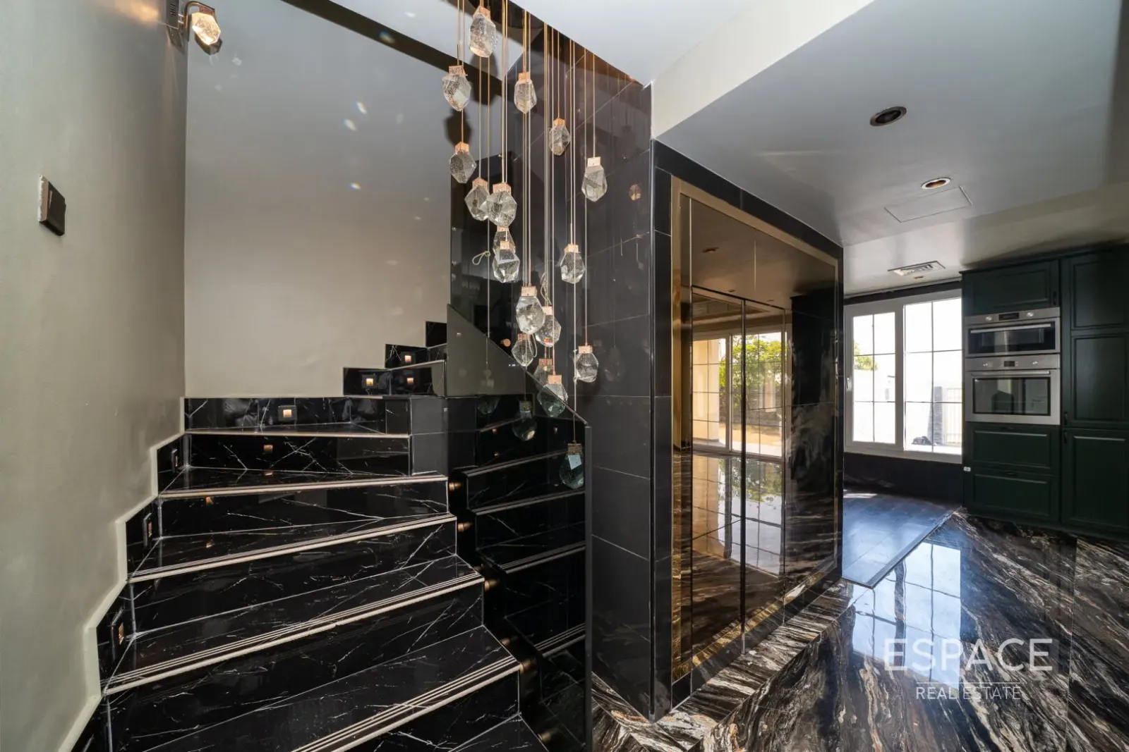 PropertiesGalleryCamera