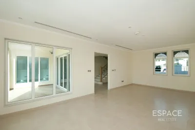Regional, Jumeirah Park, Dubai - Espace