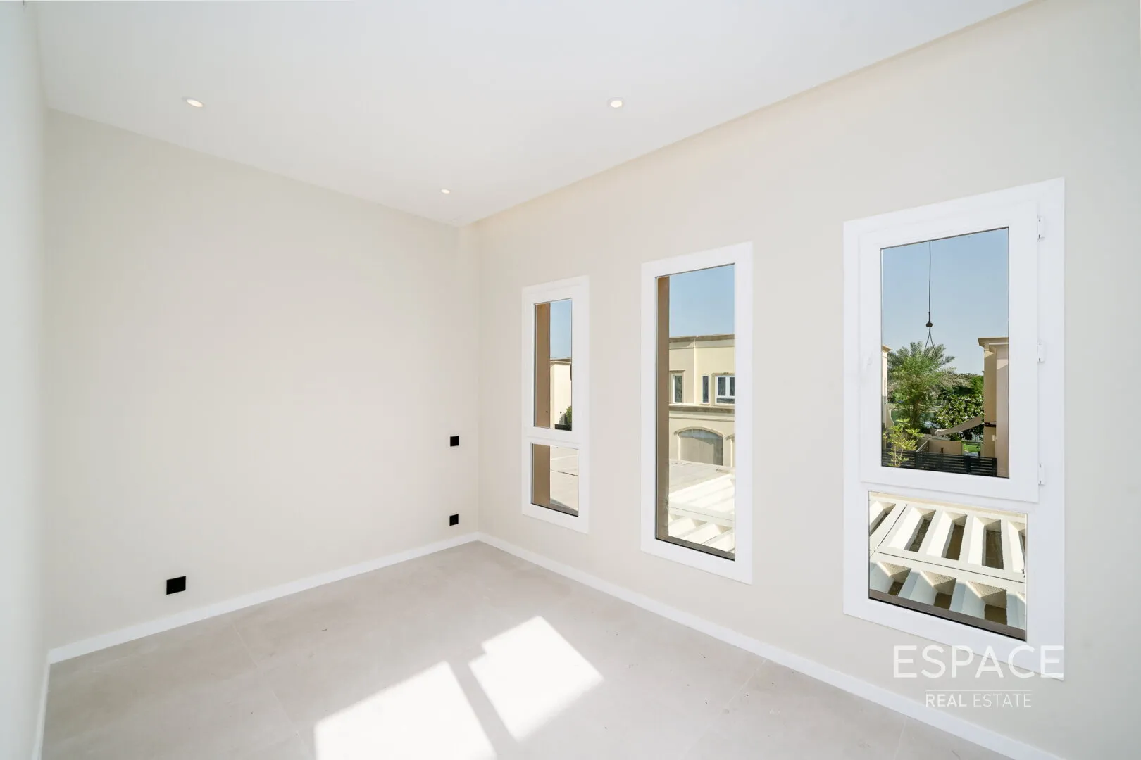 single static gallery