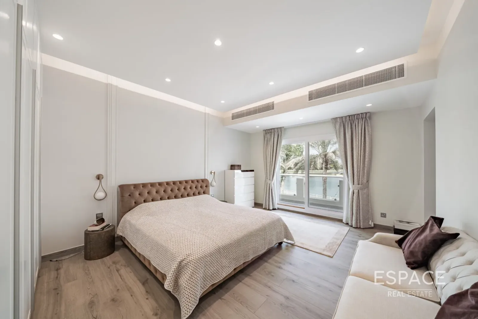 PropertiesGalleryCamera