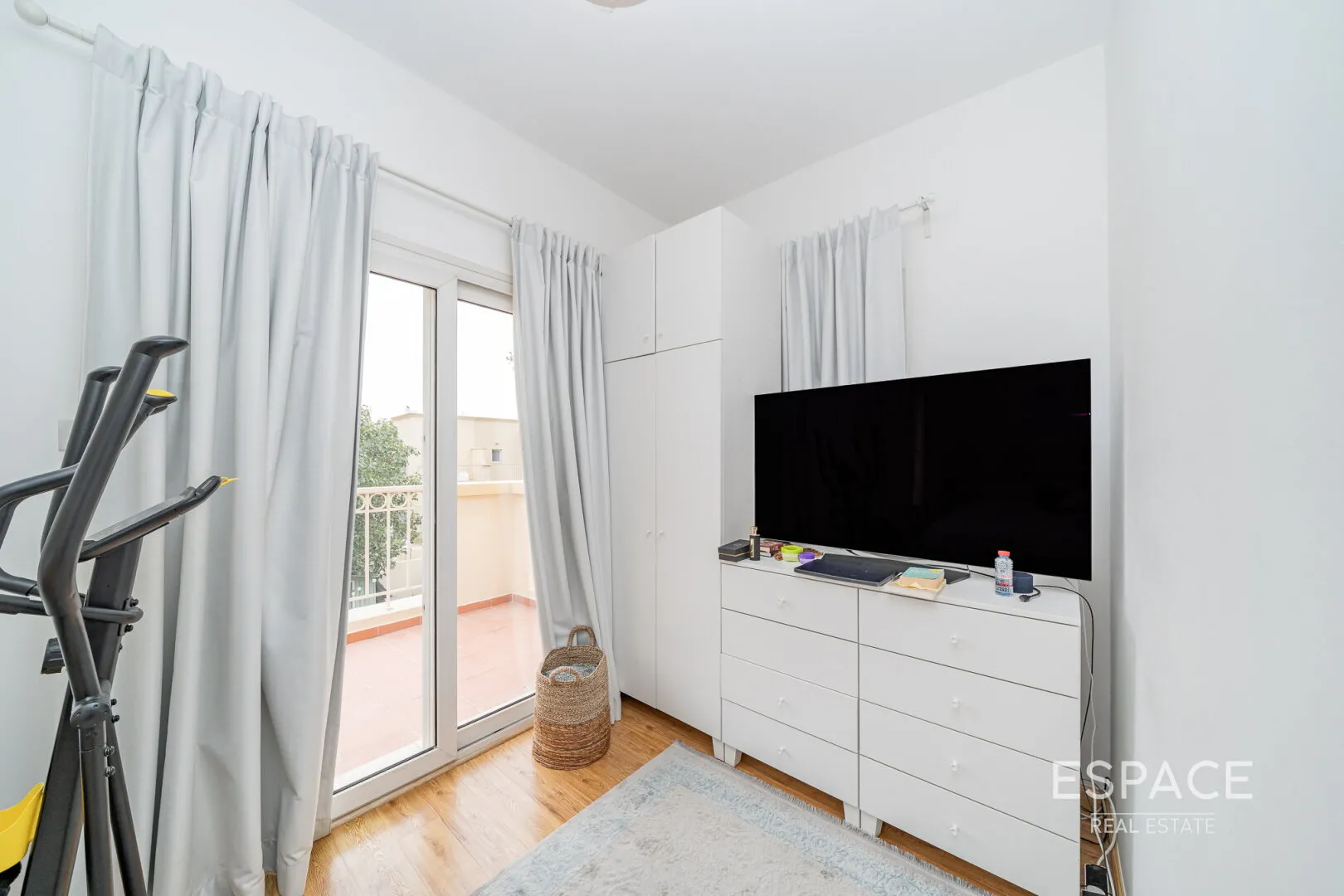 PropertiesGalleryCamera