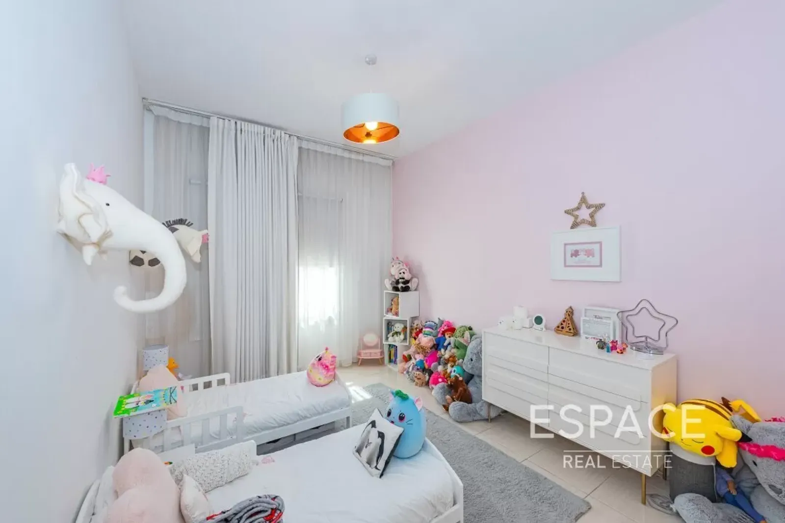 PropertiesGalleryCamera