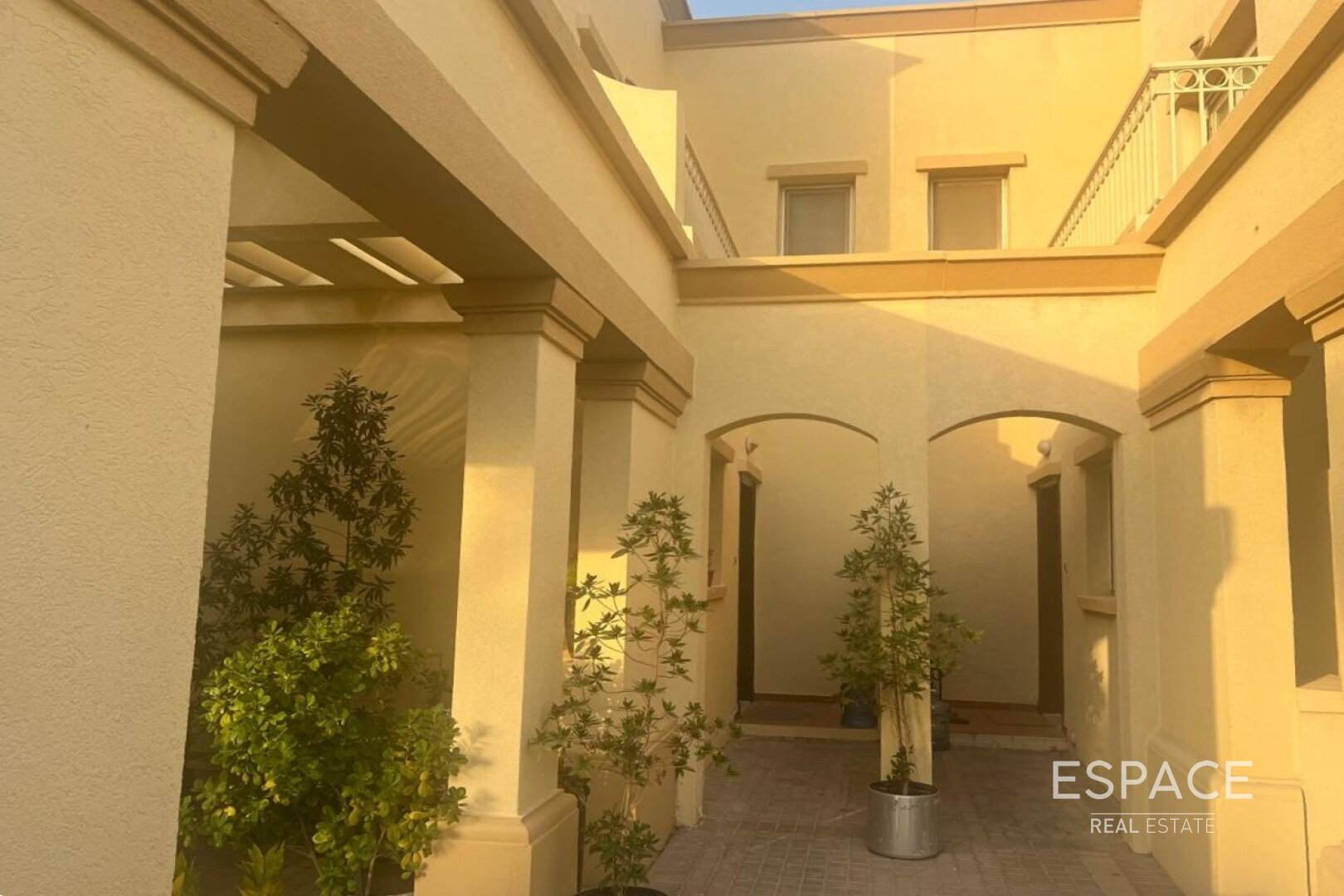 PropertiesGalleryCamera