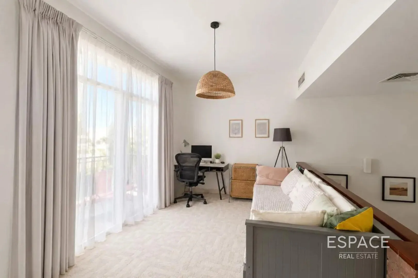 PropertiesGalleryCamera