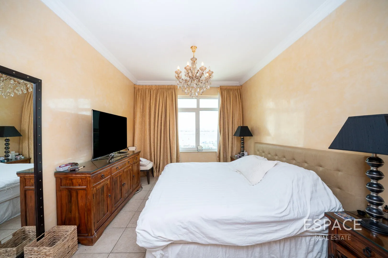 PropertiesGalleryCamera