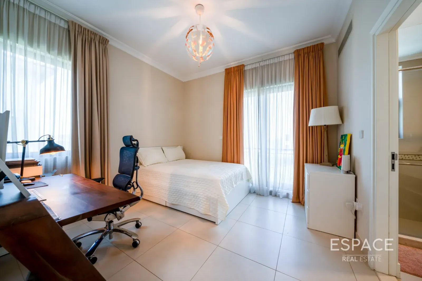 PropertiesGalleryCamera
