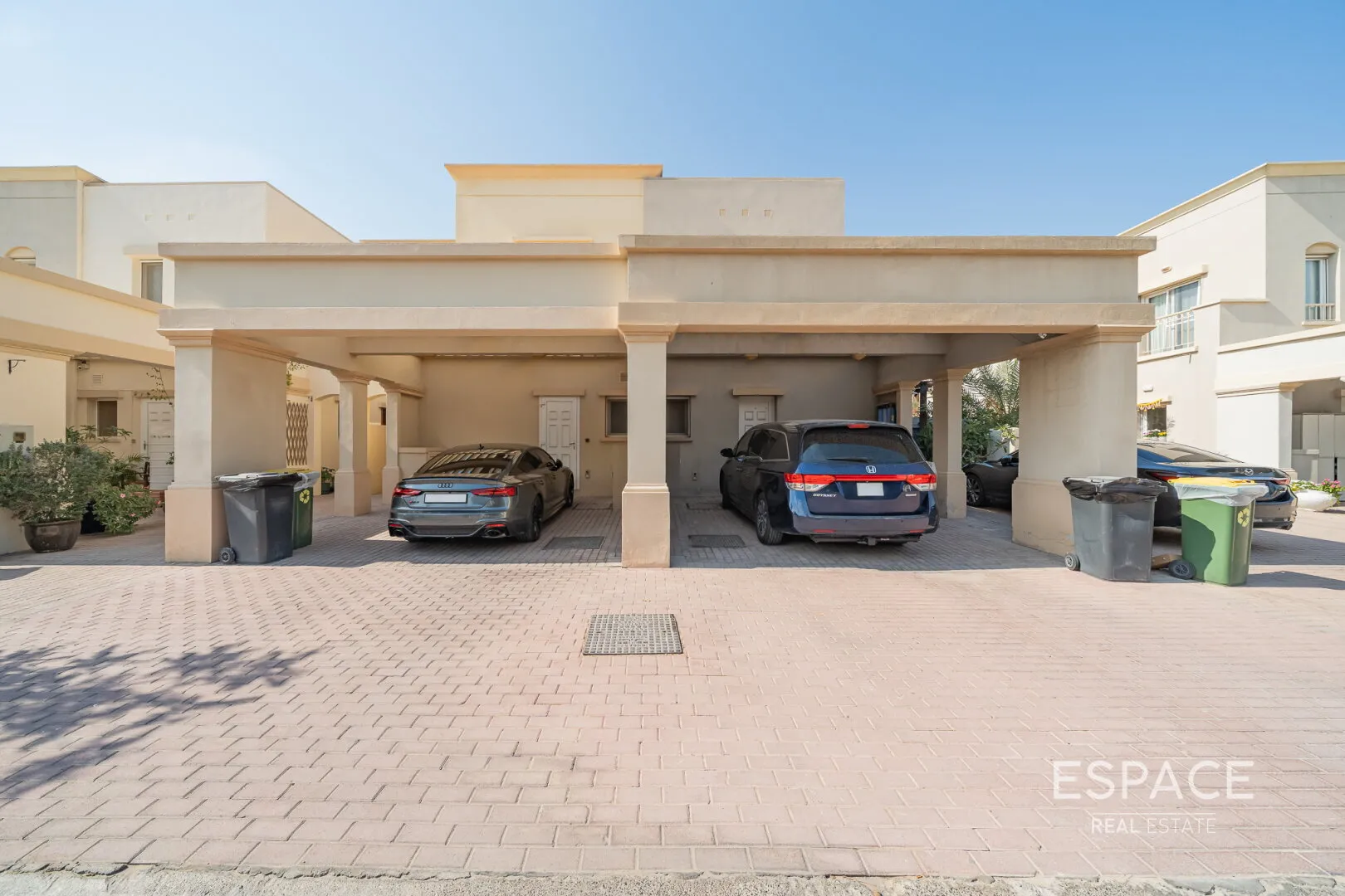 PropertiesGalleryCamera