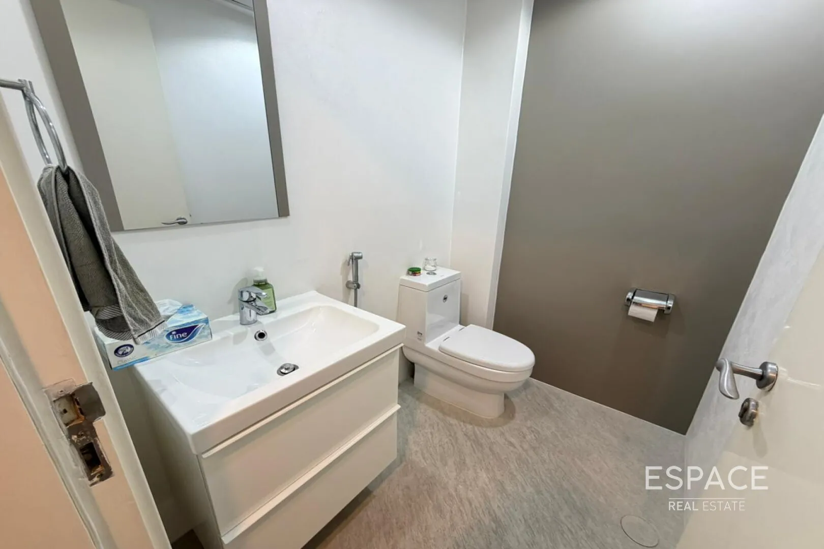 PropertiesGalleryCamera