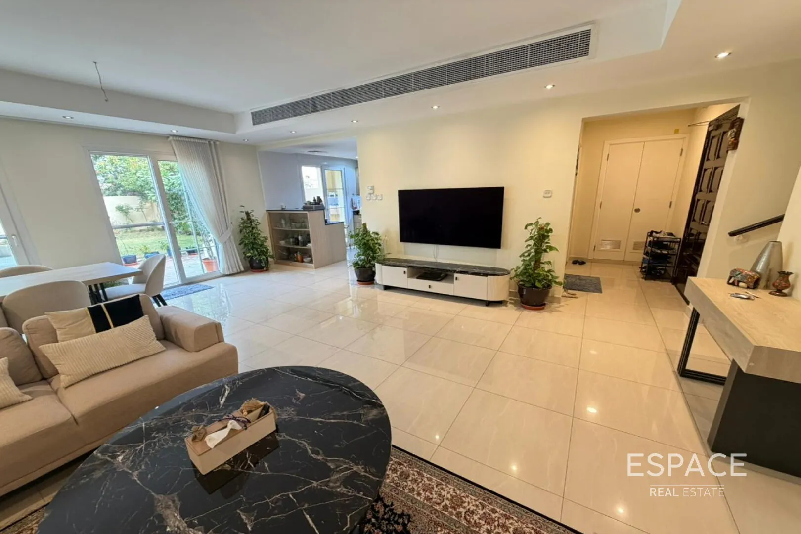 single static gallery