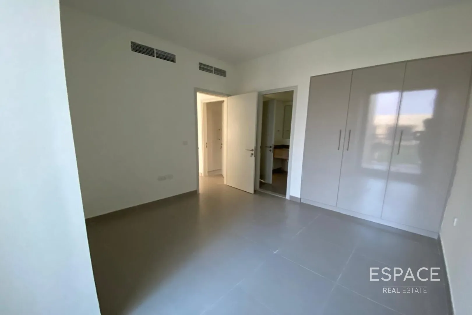 single static gallery