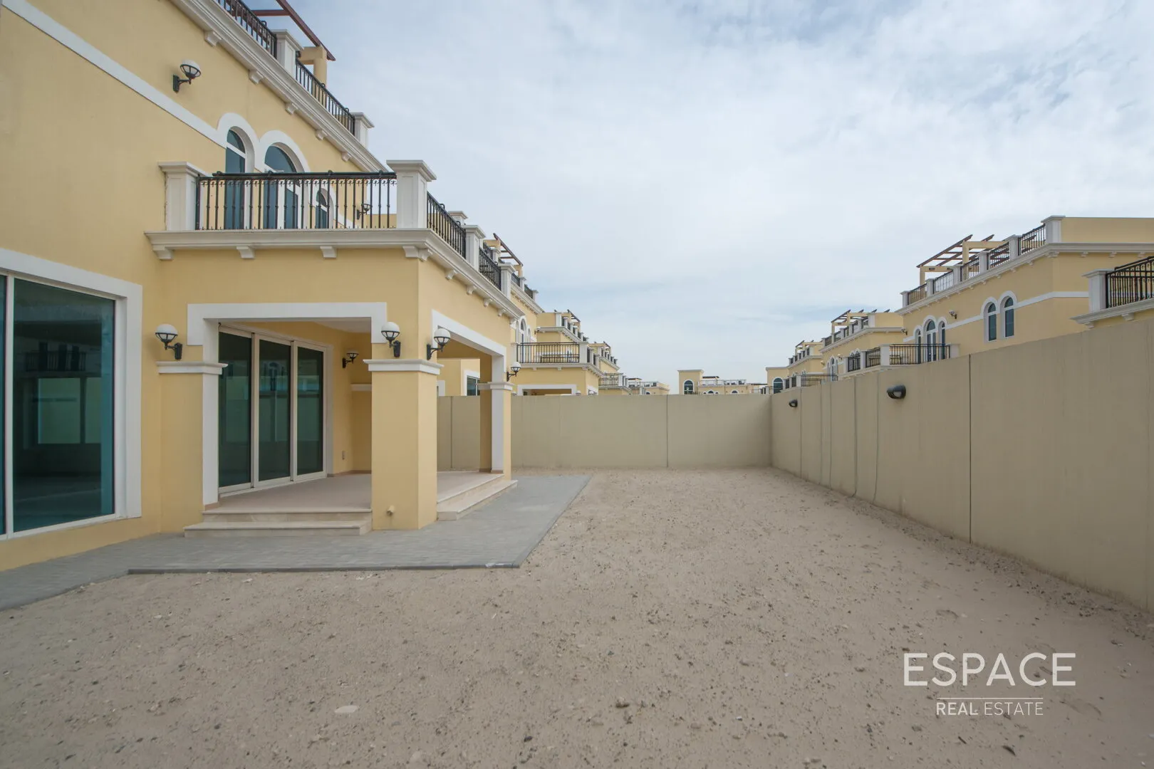 PropertiesGalleryCamera