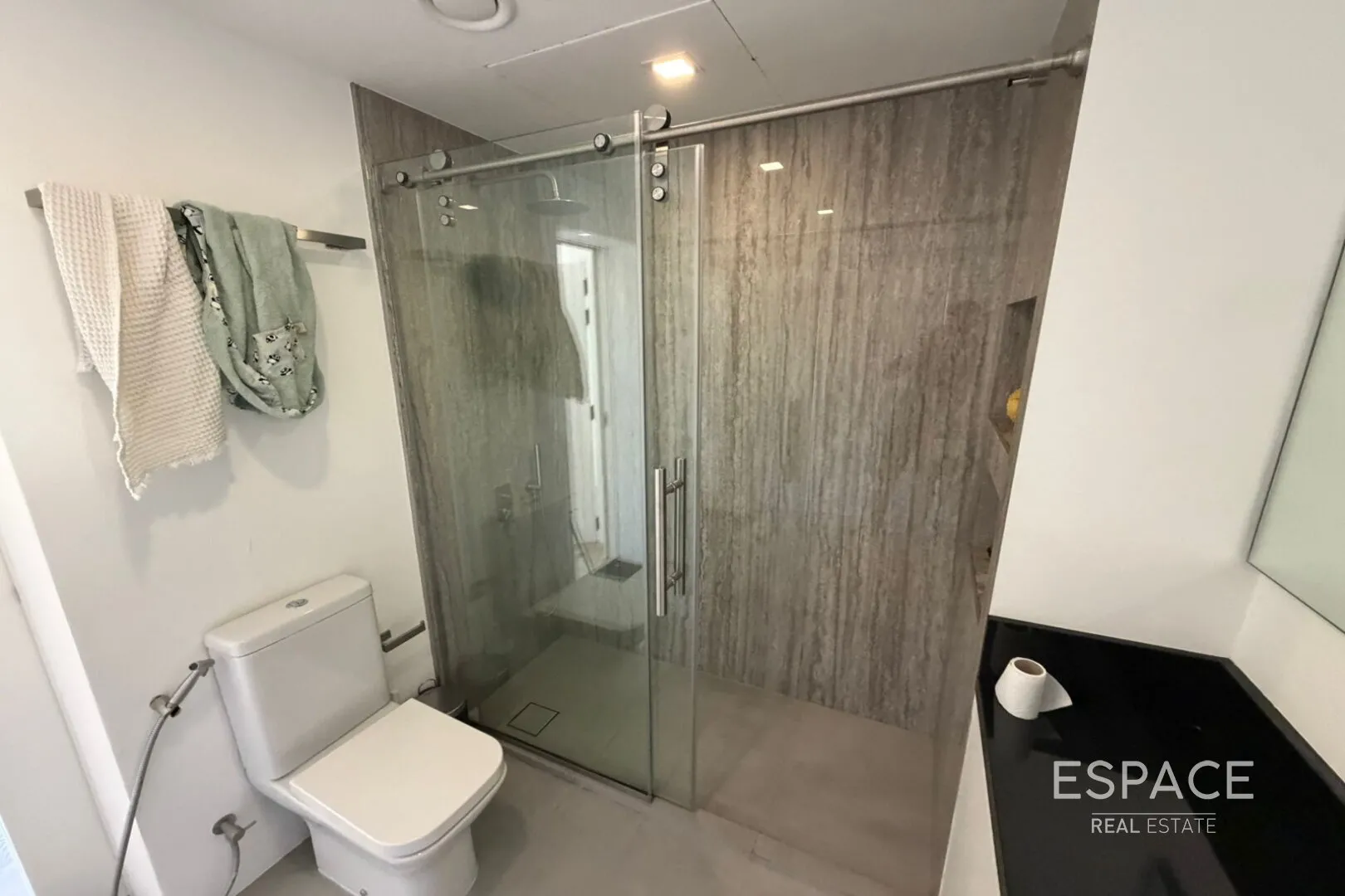 single static gallery