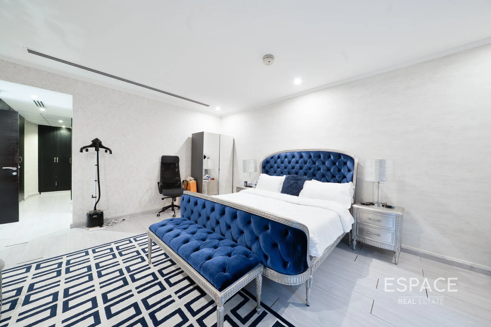 PropertiesGalleryCamera