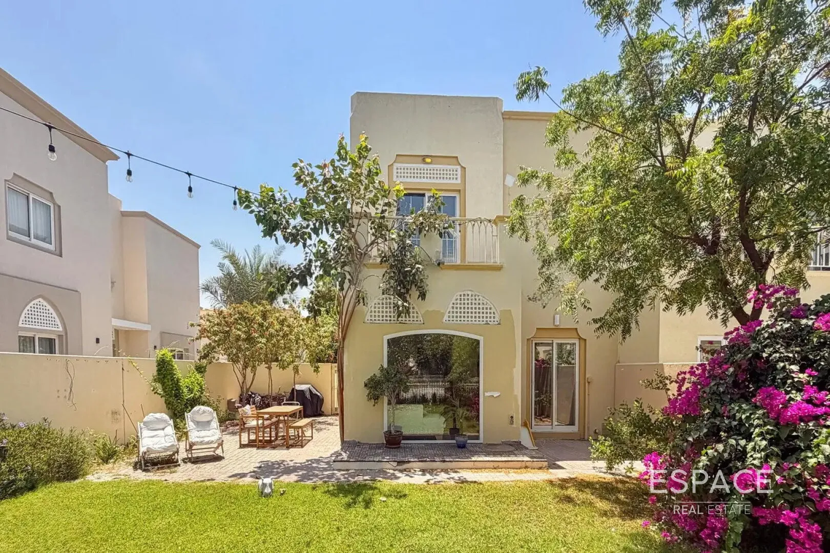 PropertiesGalleryCamera