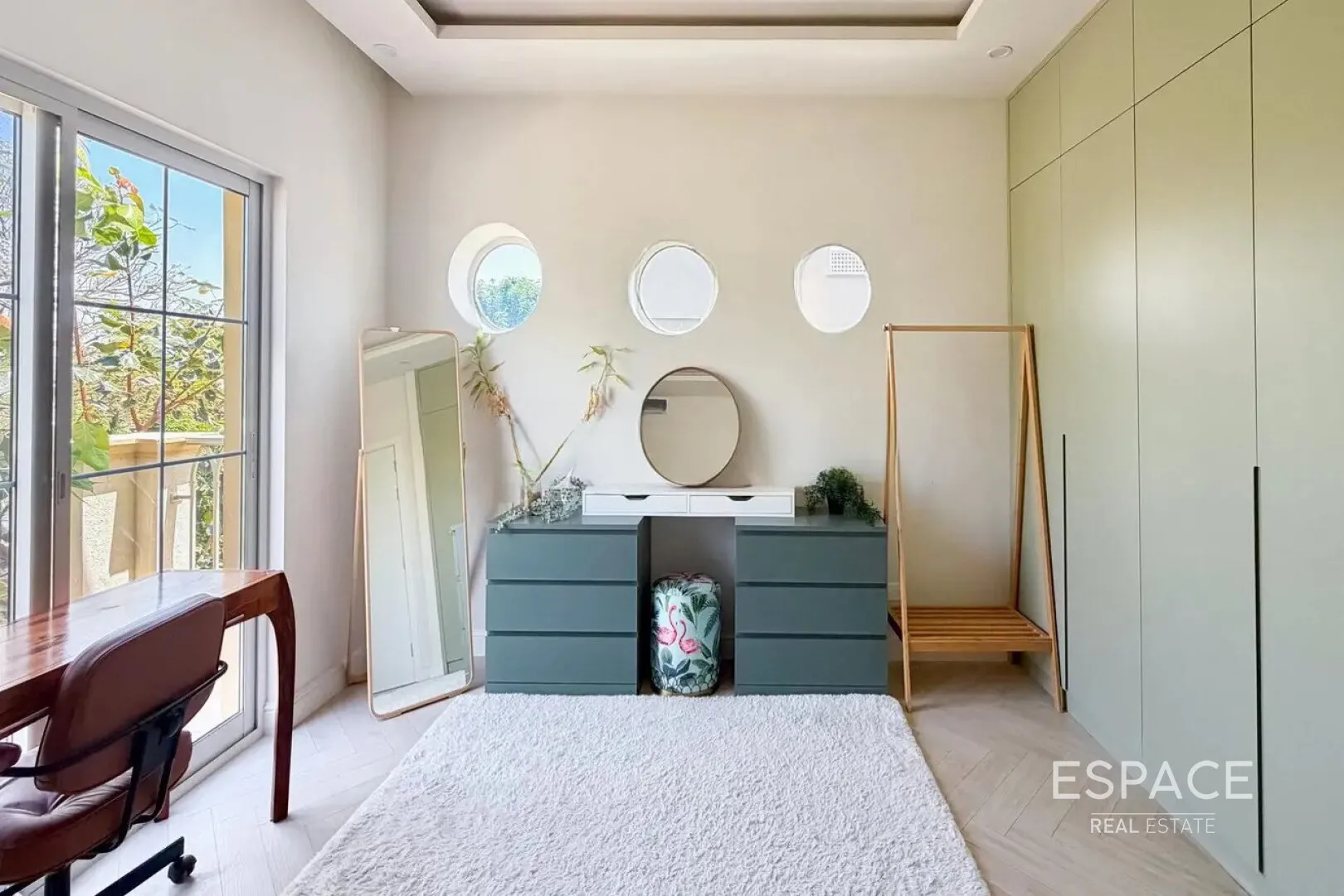 PropertiesGalleryCamera