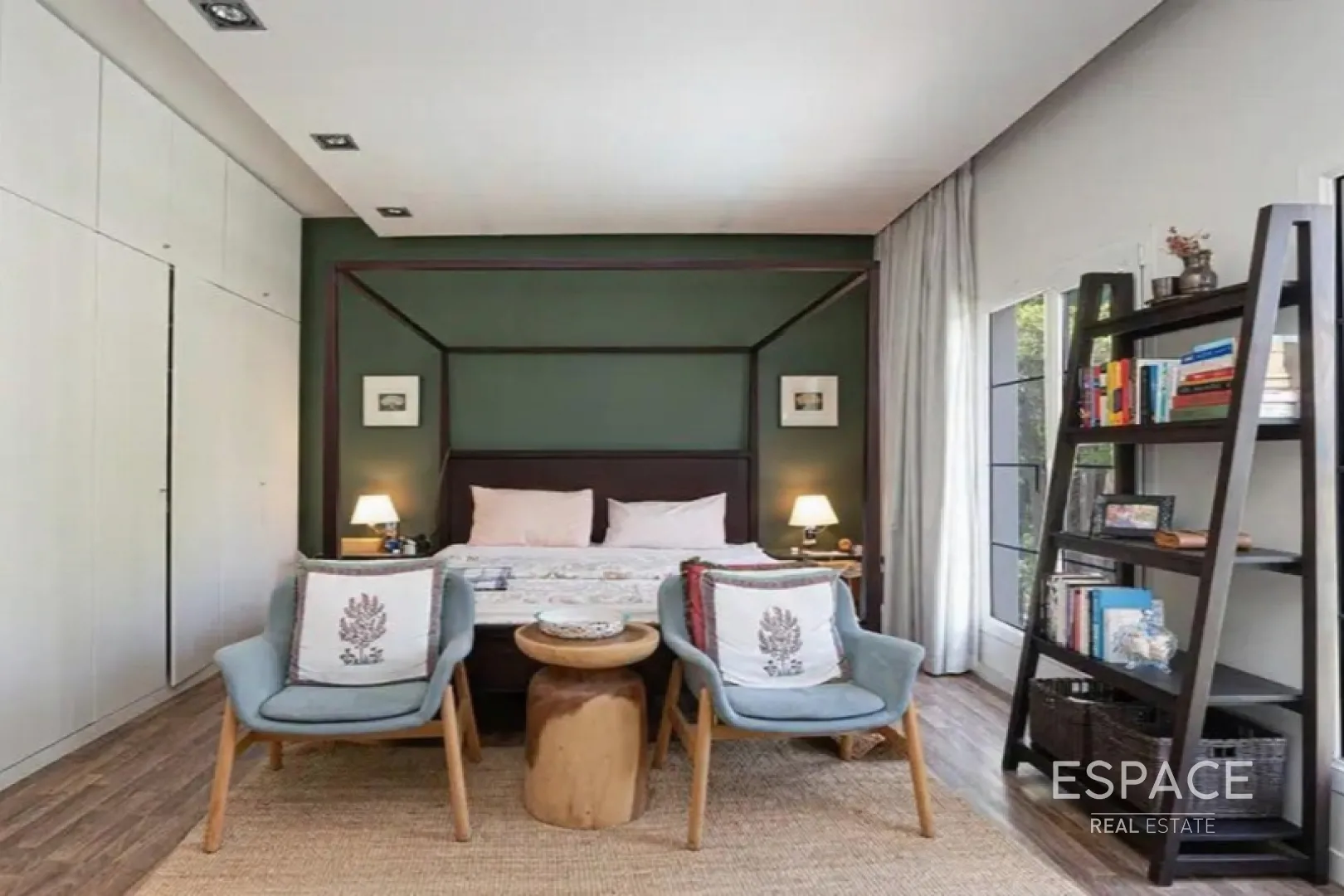 PropertiesGalleryCamera