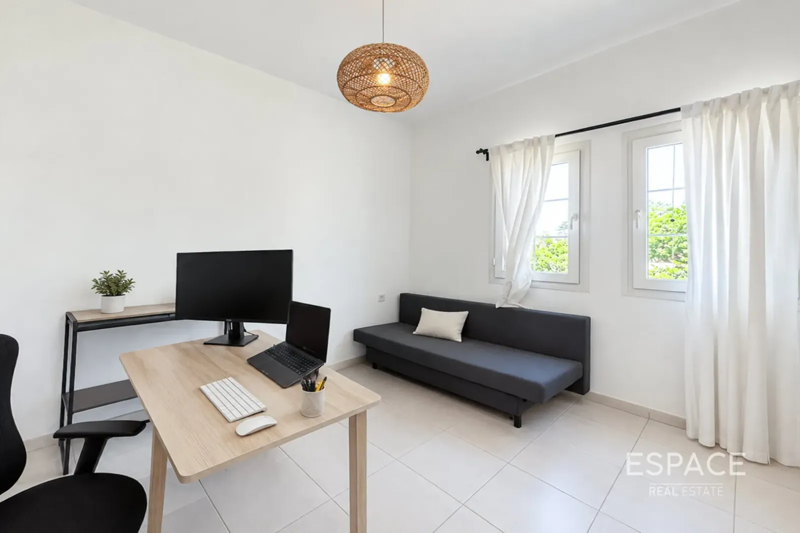 PropertiesGalleryCamera