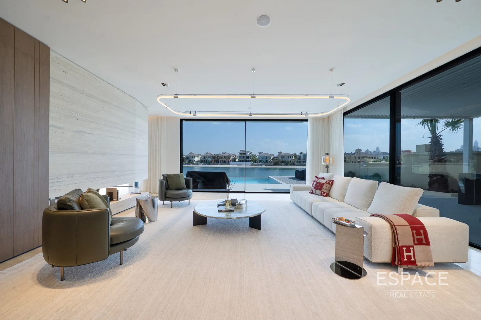 single static gallery