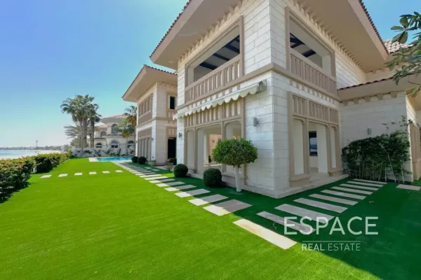 Frond E, Palm Jumeirah, Dubai - Espace