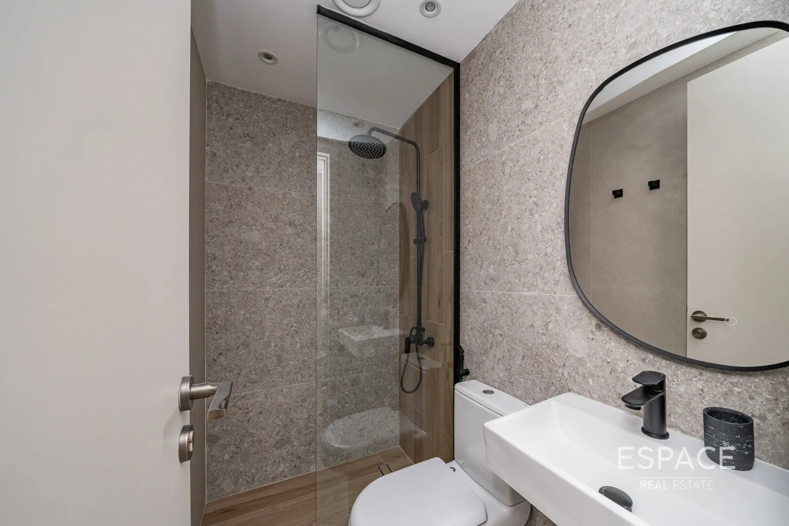 single static gallery